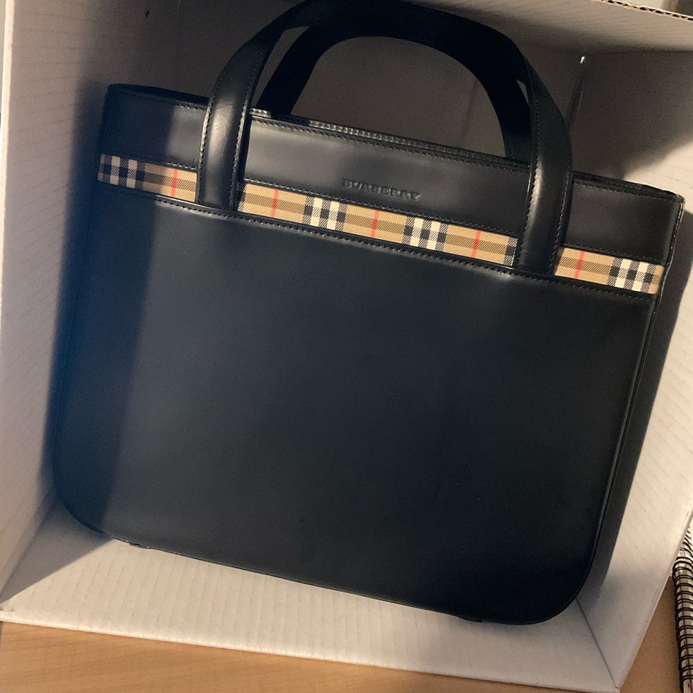 Authentic Vintage Burberry Black Leather Tote Bag – Nova Check Trim & Lining - Picture 10 of 10